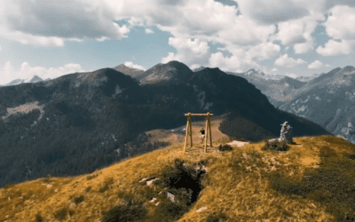 Atemberaubend –“Swing the World“ sorgt für Schaukel-Tourismus in der Schweiz
