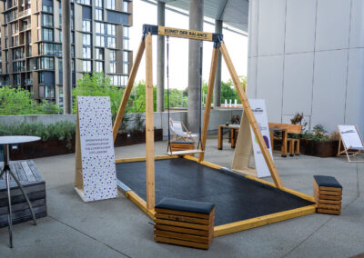 Schaukel auf Hotel Dachterrasse